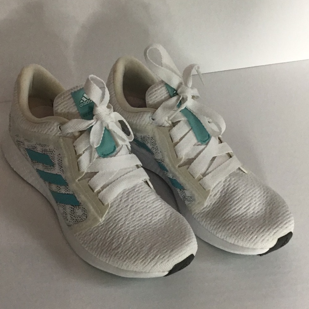 Adidas Primeblue aqua and white running shoe - new